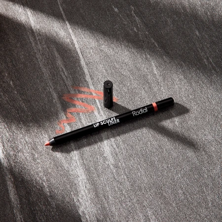 Lip Sculpt Liner růžová tužka na rty s gelovou texturou