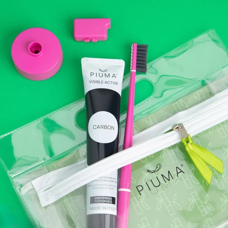 Very Magenta dárkový set pro přirozeně bílé zuby a svěží dech